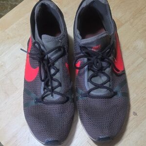 Nike Dark Green and Red Athletic Shoes with Breathable Mesh
